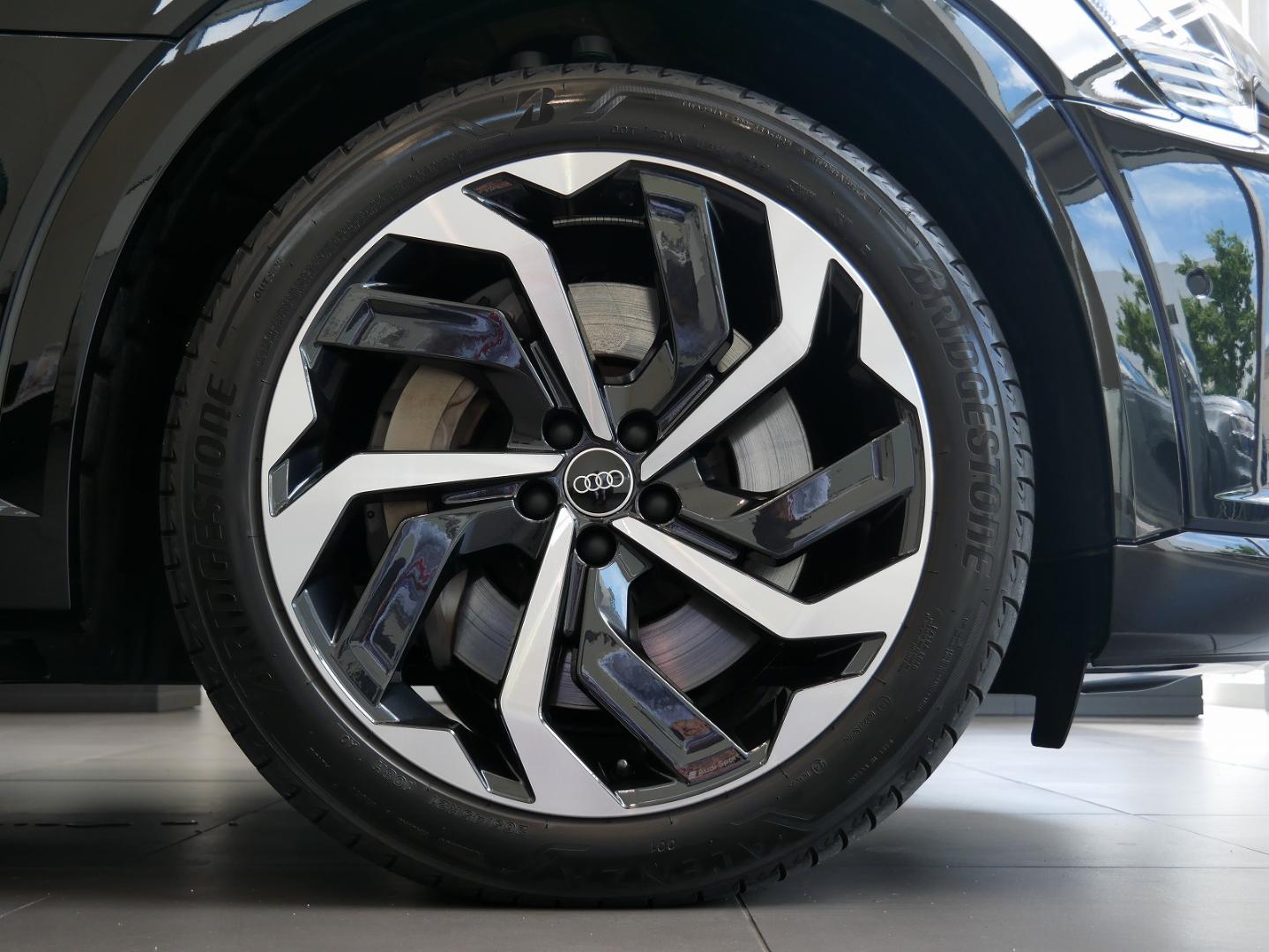 Image about Audi Q8 Sportback e-tron 55 e-tron S line