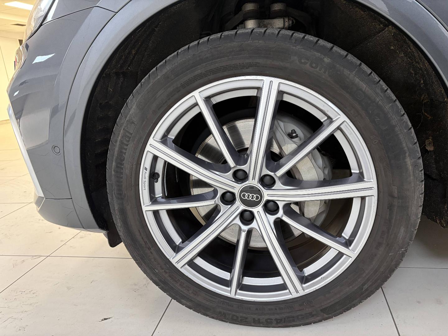 Image about Audi Q5 TFSI e S line 55 TFSI e quattro 270 kW (367 ch) S tronic