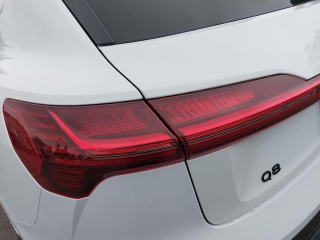 2024 Audi Q8 e-tron Premium Plus - Photo 38
