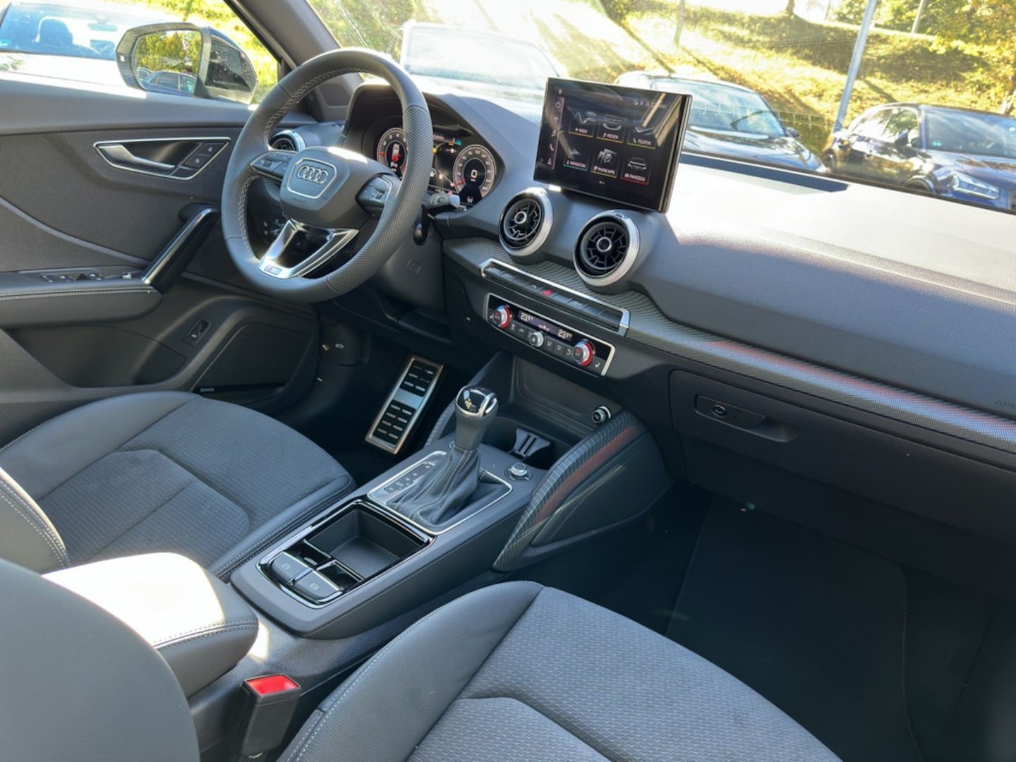 Bild über Audi Q2 S line 35 TFSI S tronic - für weitere Informationen kontaktieren Sie den Audi Partner