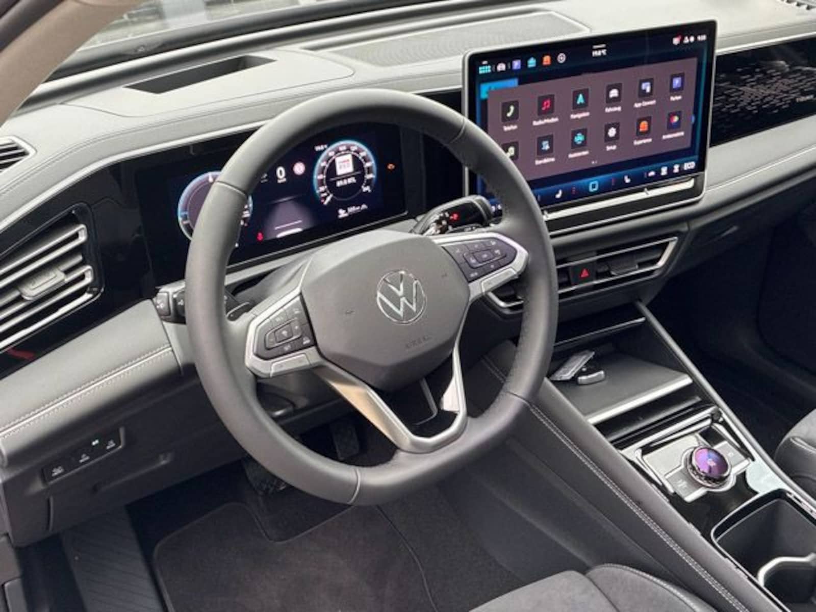 Volkswagen Tiguan – Bild 12