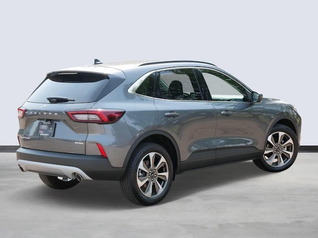 2023 Ford Escape