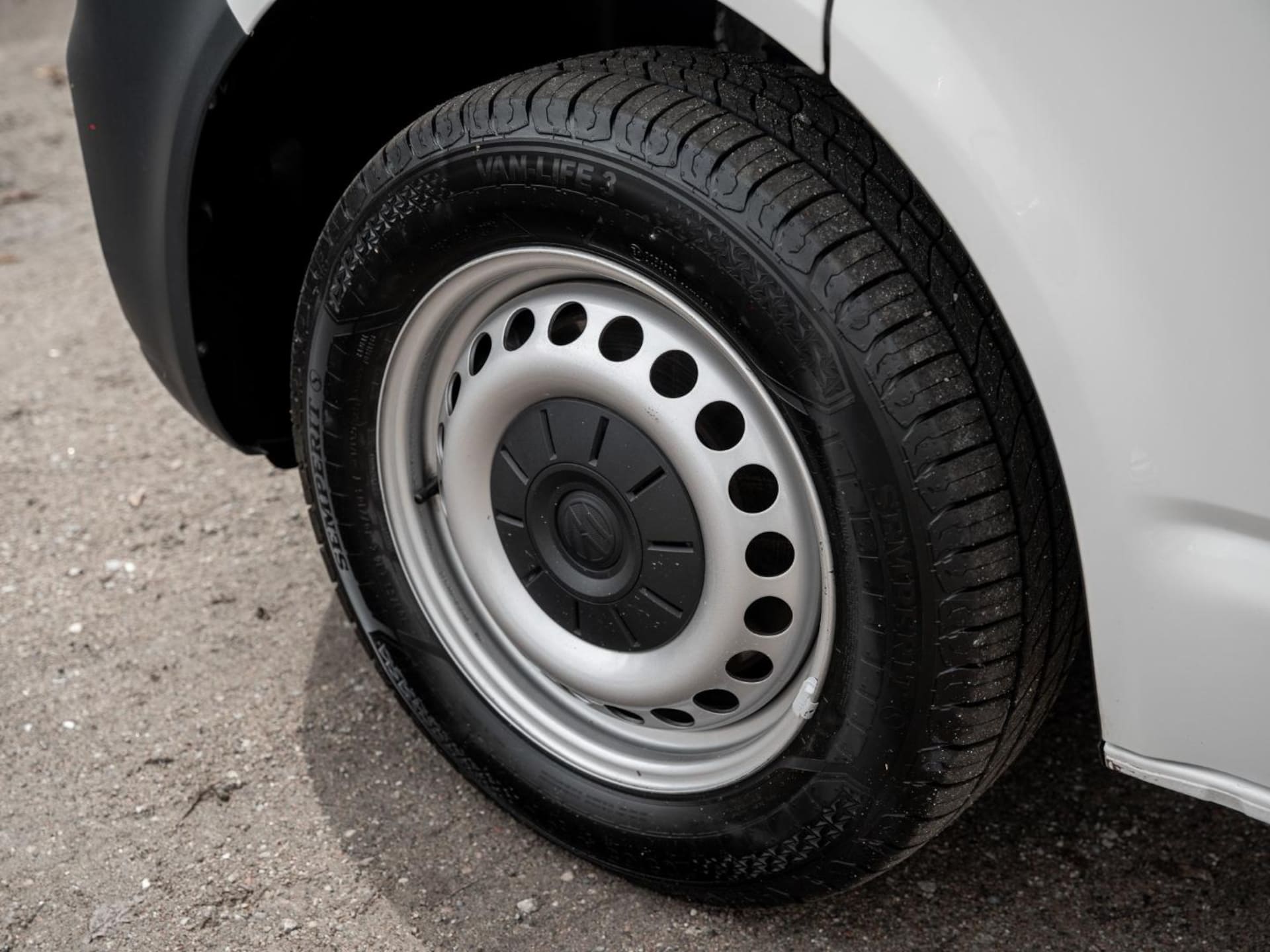 Volkswagen T6.1 Transporter Kasten langer Radstand