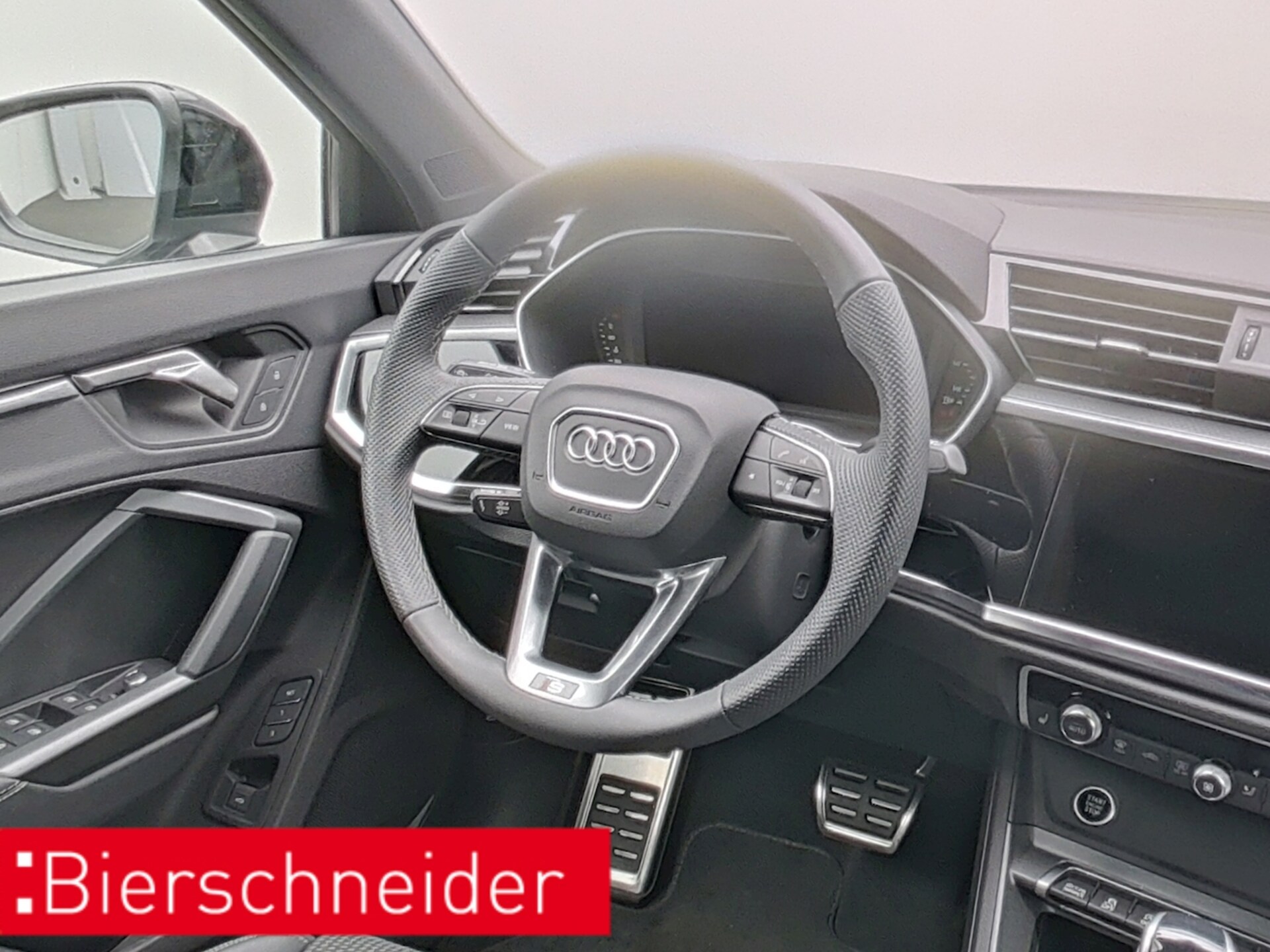 Audi Q3 Sportback S line