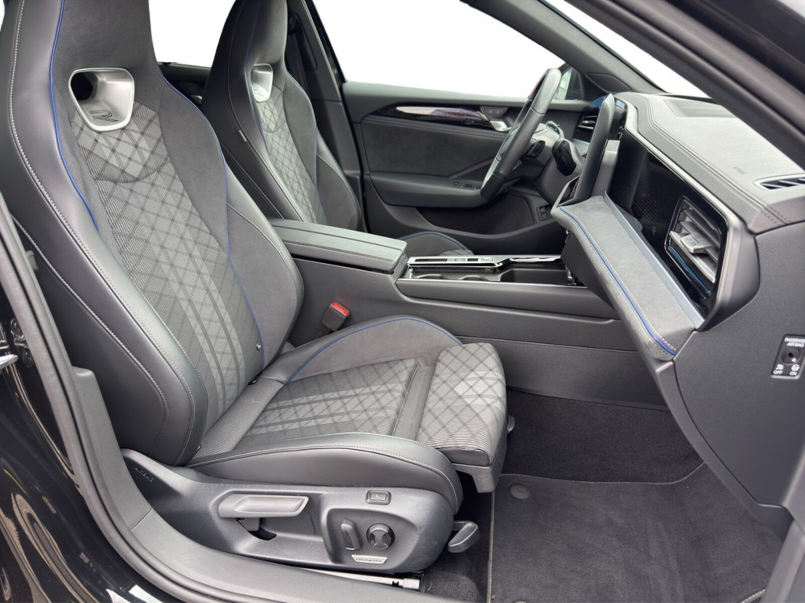 Volkswagen Passat – Bild 12