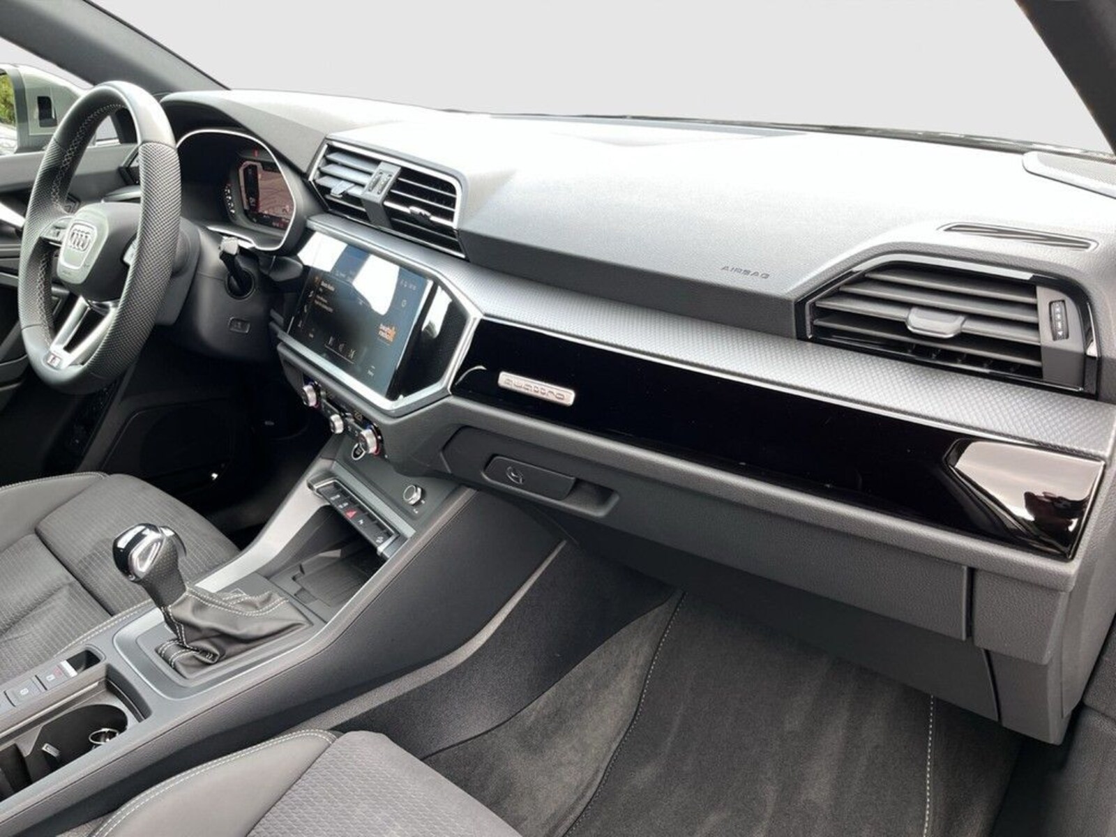Audi Q3 – Bild 18