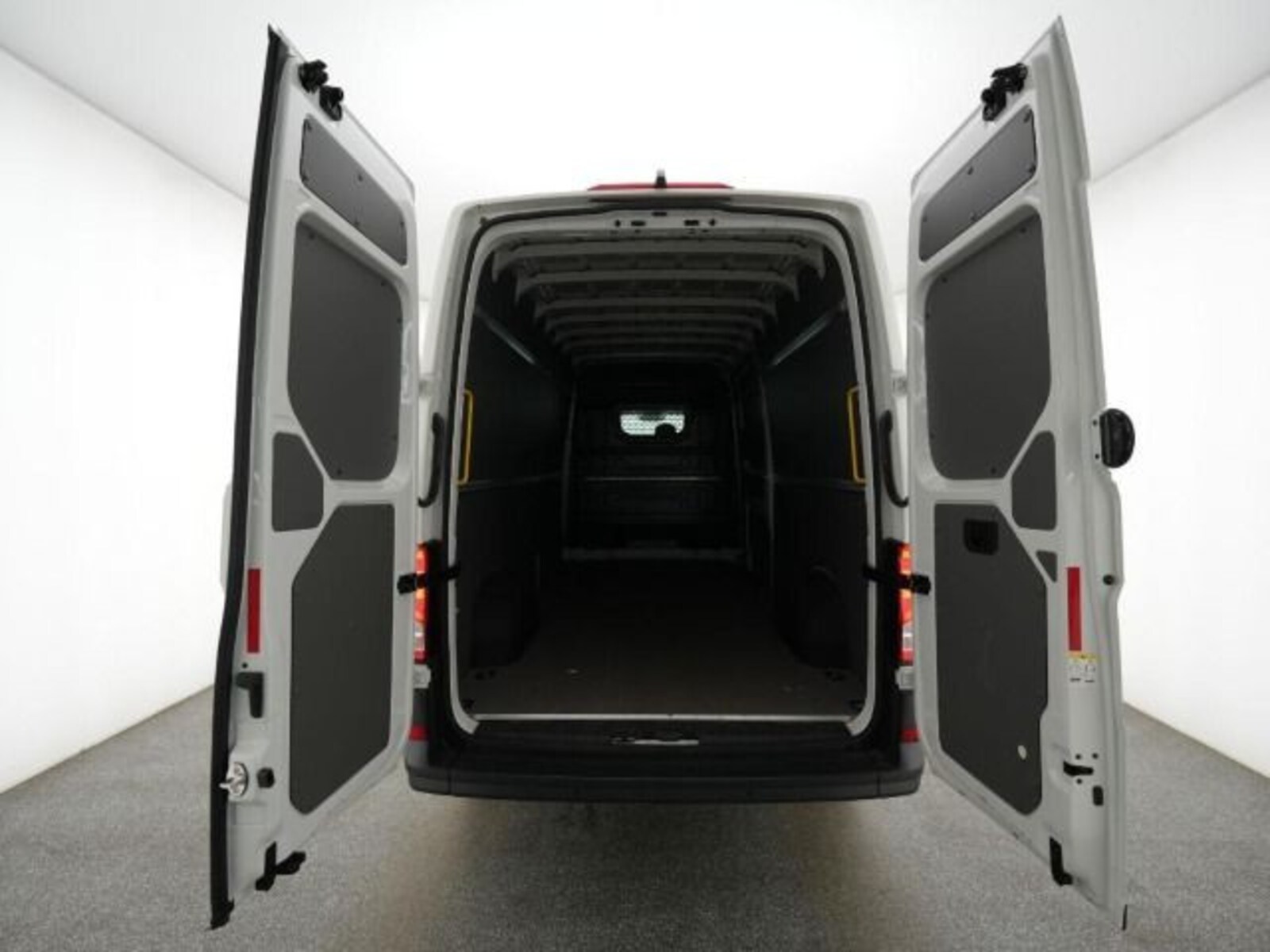 Volkswagen Crafter Kasten langer Radstand – Bild 8