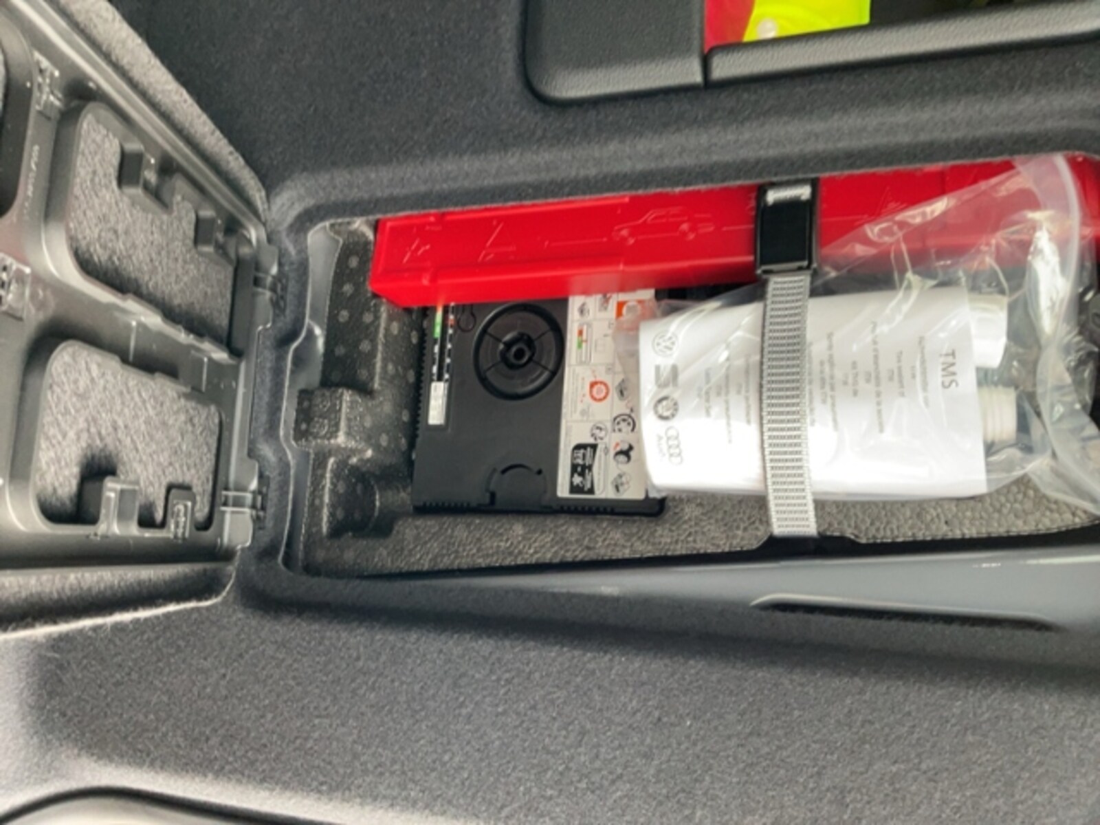 Volkswagen Caddy Kombi – Bild 12