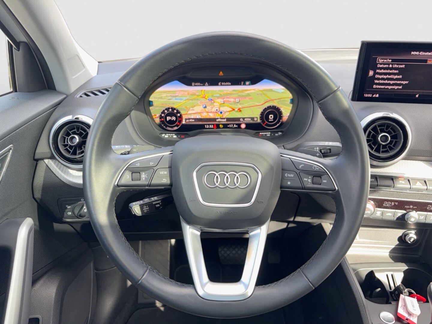 Bild über Audi Q2 advanced 35 TFSI S tronic - für weitere Informationen kontaktieren Sie den Audi Partner