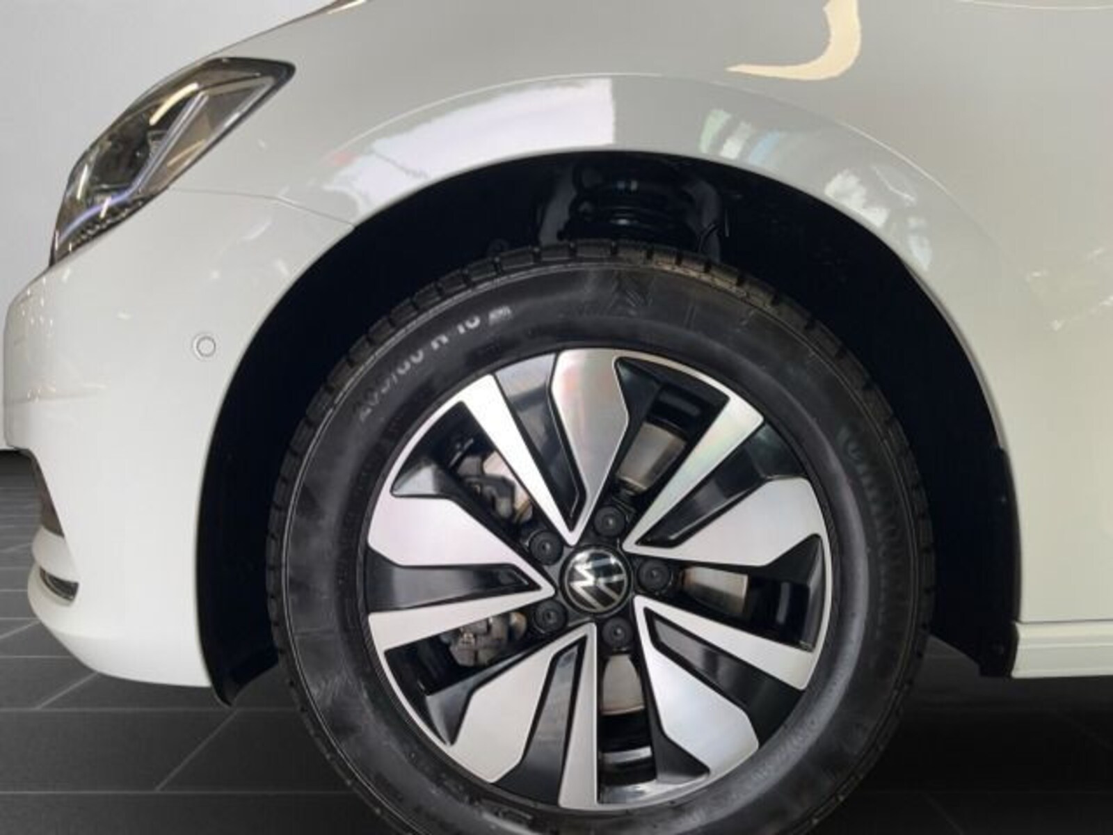 Volkswagen Touran – Bild 8