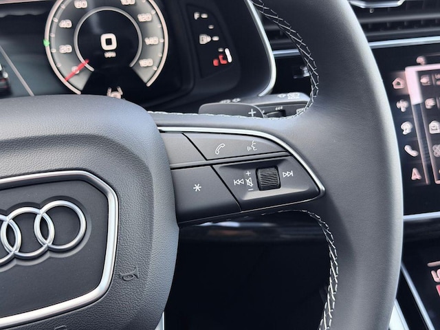 2026 Audi Q8 Prestige - Photo 15