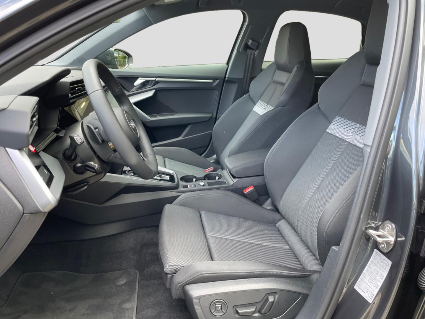 Bild über Audi A3 Limousine advanced 35 TDI S tronic - für weitere Informationen kontaktieren Sie den Audi Partner