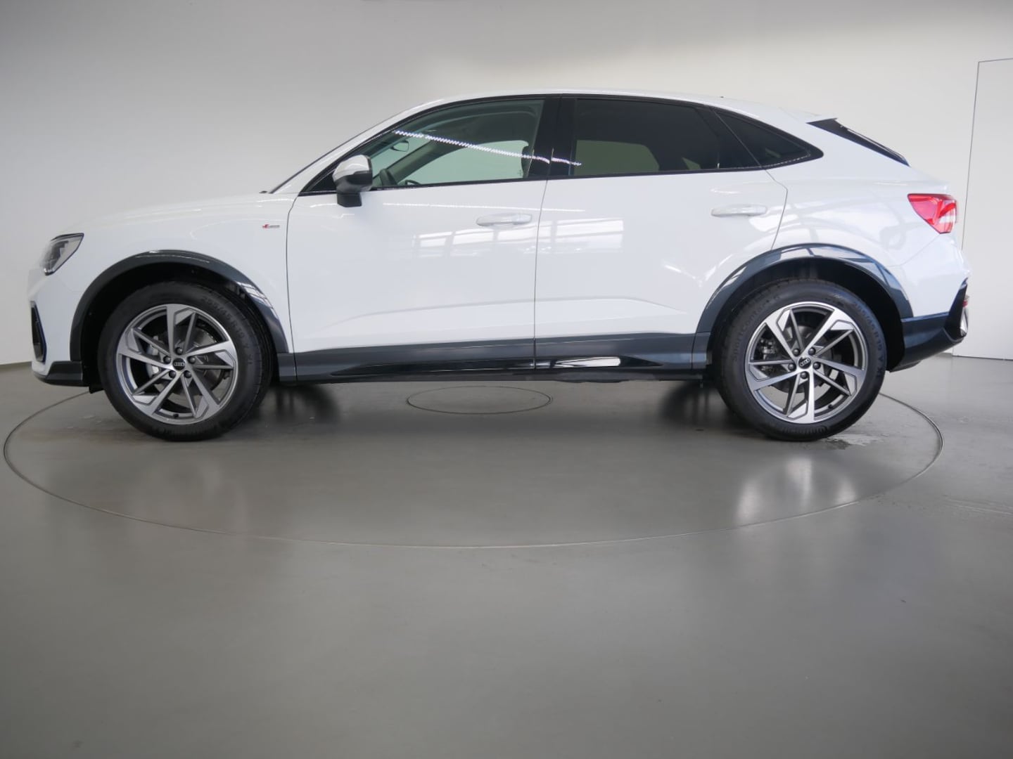 Bild über Audi Q3 Sportback TFSI 110 kW S tronic - für weitere Informationen kontaktieren Sie den Audi Partner