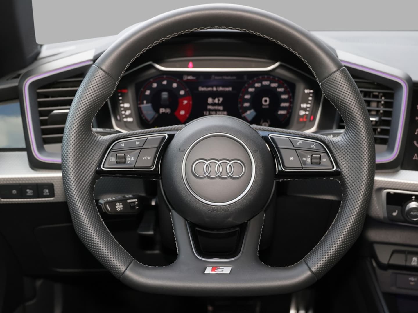 Bild über Audi A1 Sportback S line 35 TFSI S tronic - für weitere Informationen kontaktieren Sie den Audi Partner