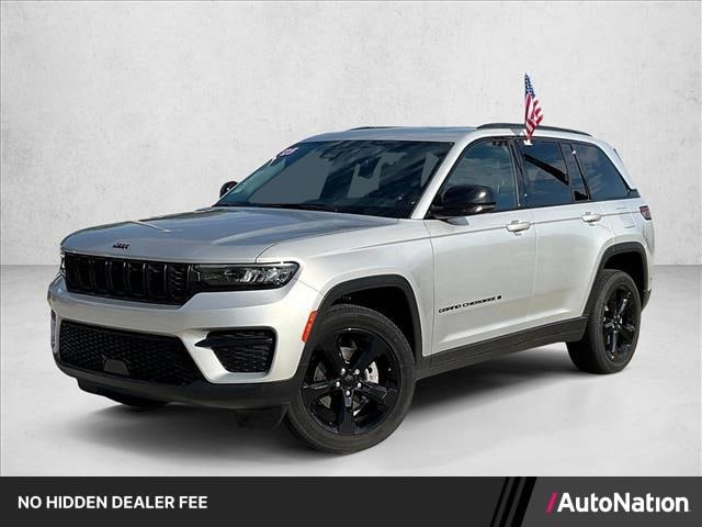 Photo of 2025 Jeep Grand Cherokee 