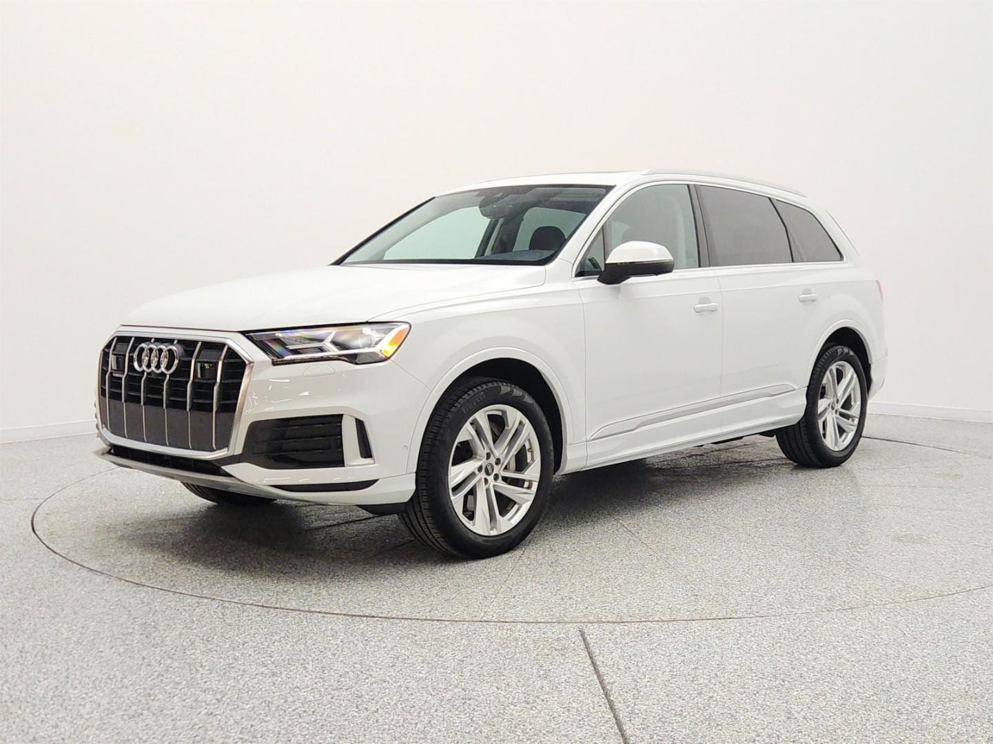2023 Audi Q7 45 Premium quattro Tiptronic's photo