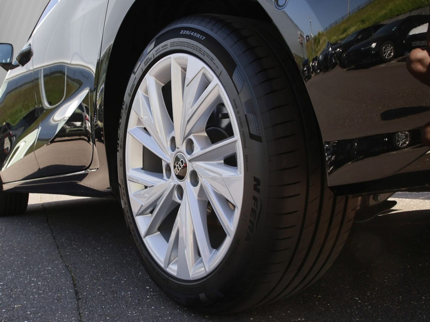 Bild über Audi A3 Sportback advanced 35 TDI S tronic - für weitere Informationen kontaktieren Sie den Audi Partner