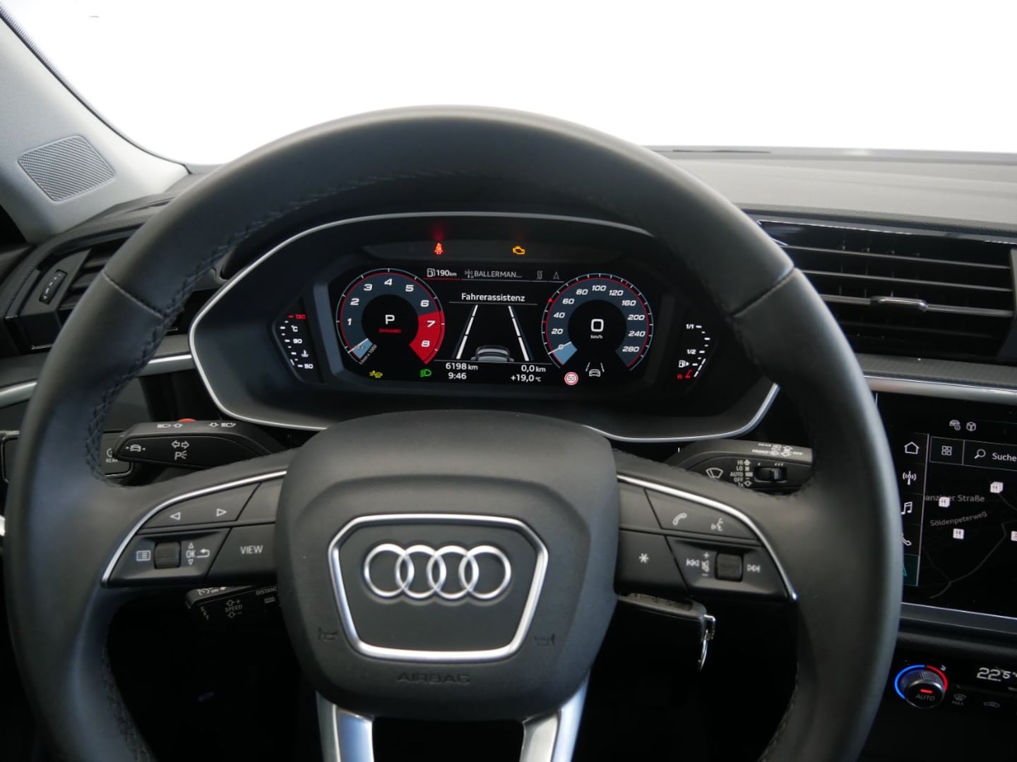 Bild über Audi Q3 Sportback TFSI 110 kW S tronic - für weitere Informationen kontaktieren Sie den Audi Partner