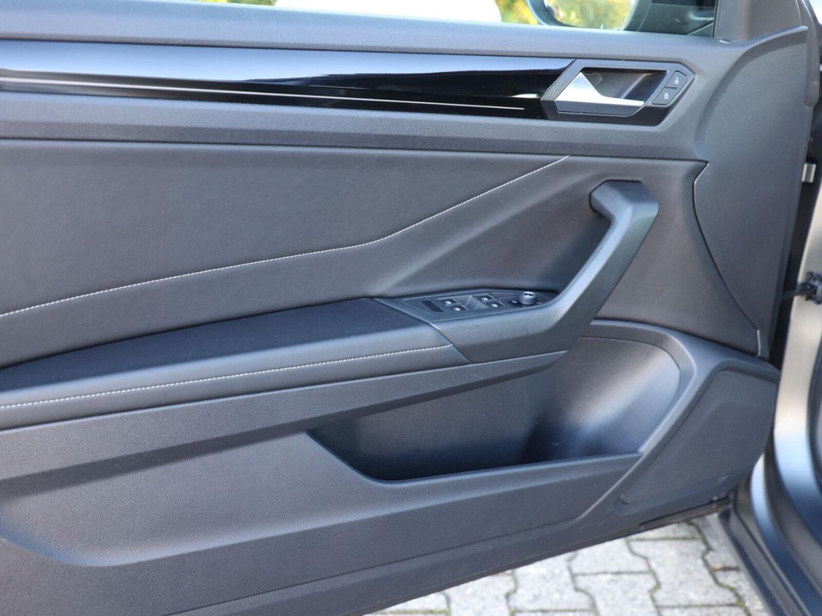 Volkswagen T-Roc Cabriolet – Bild 12