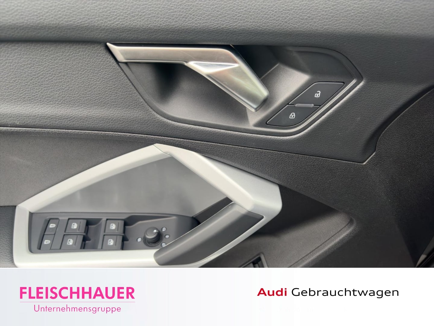Bild über Audi Q3 TFSI quattro 140 kW S tronic - für weitere Informationen kontaktieren Sie den Audi Partner