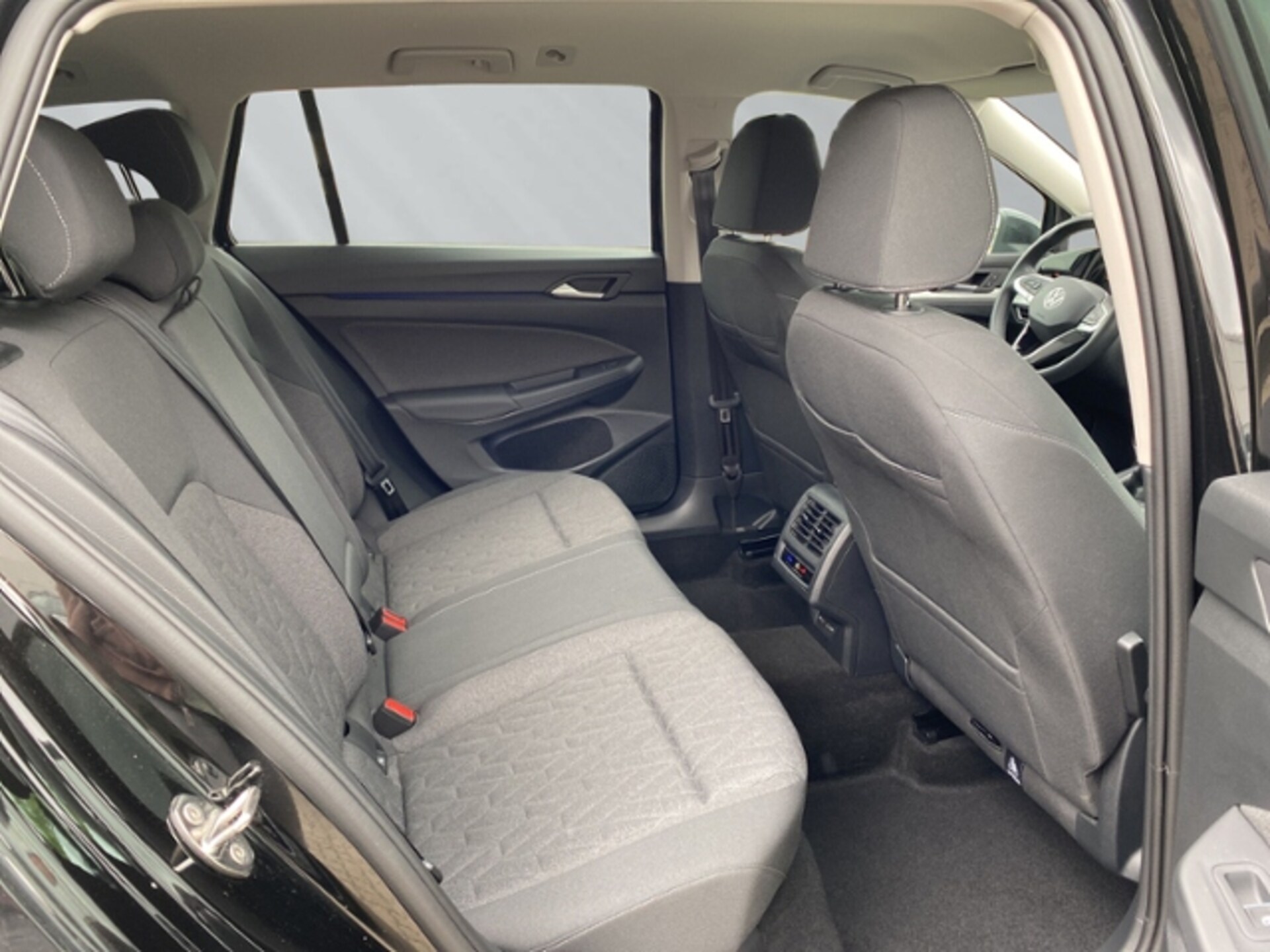 Volkswagen Golf Variant Life