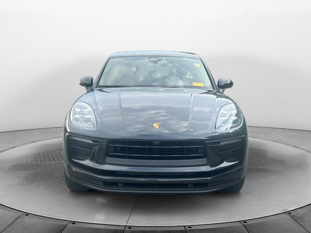 2022 Porsche Macan