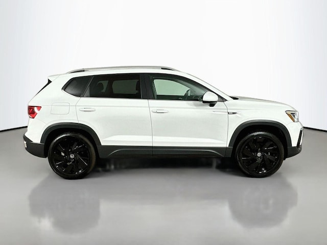2024 Volkswagen Taos