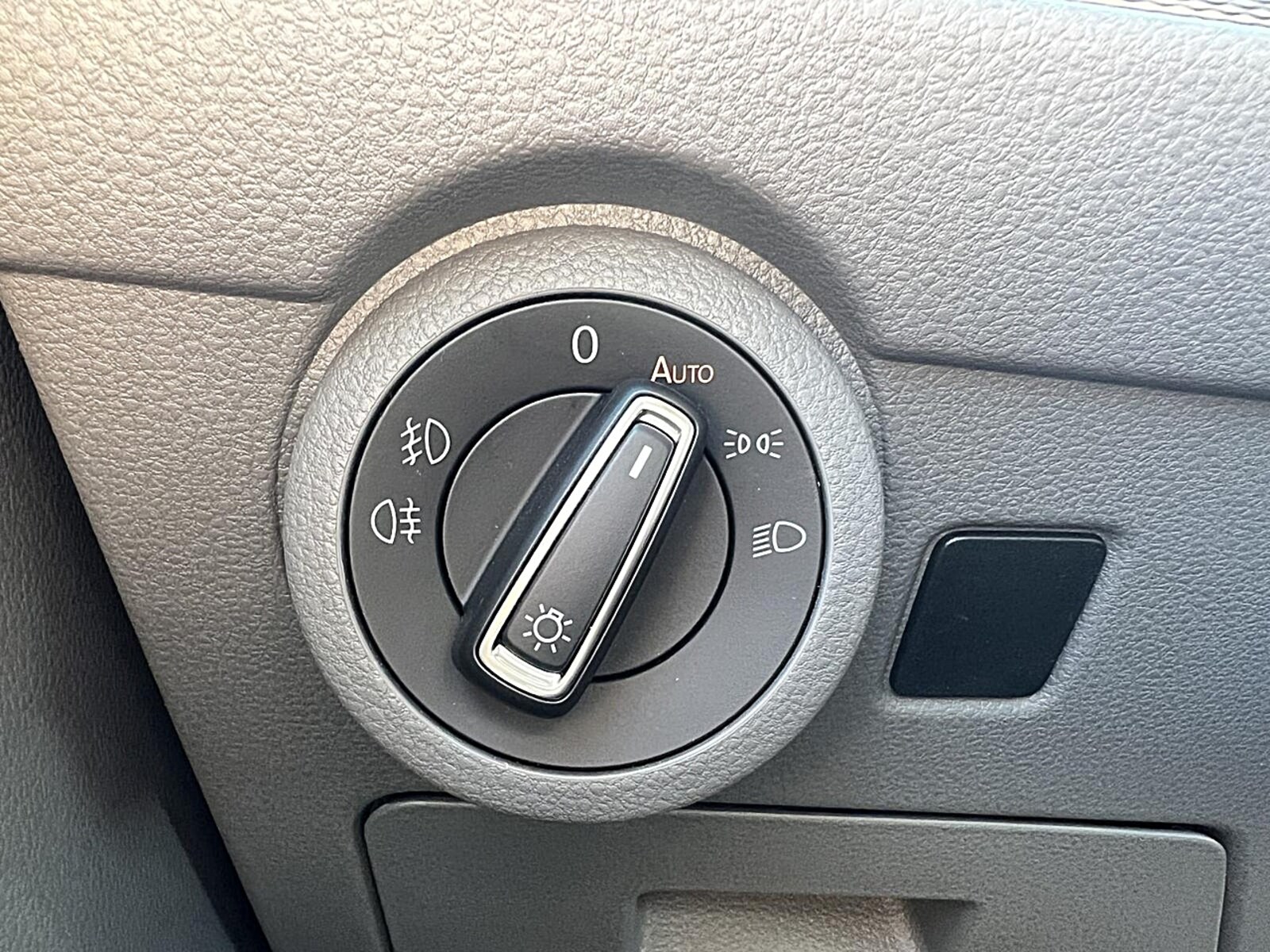 Volkswagen T6.1 California – Bild 12