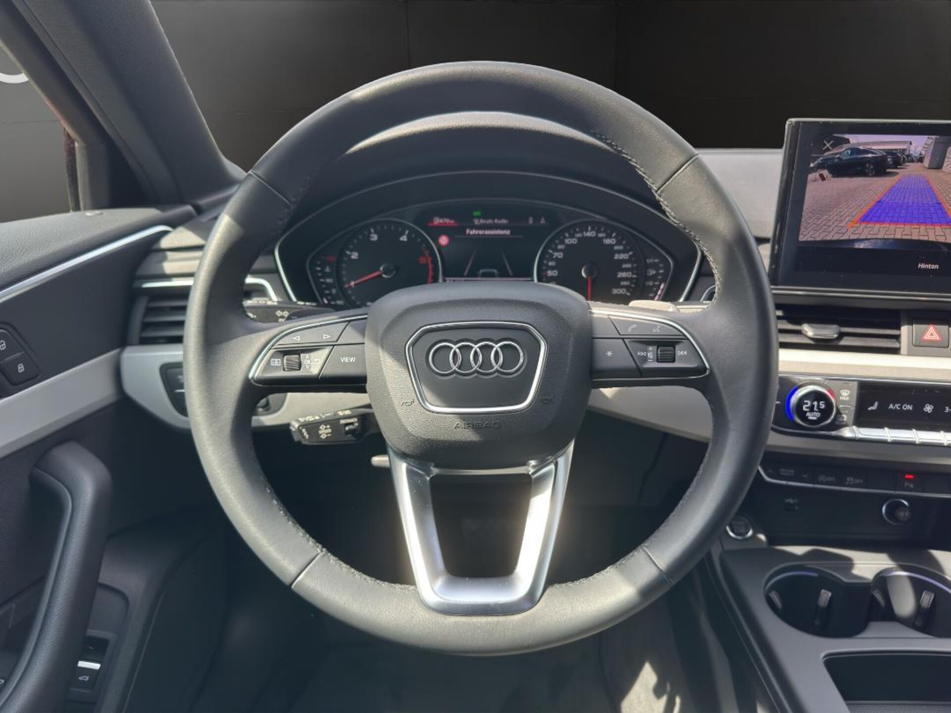 Audi A4 Avant S line