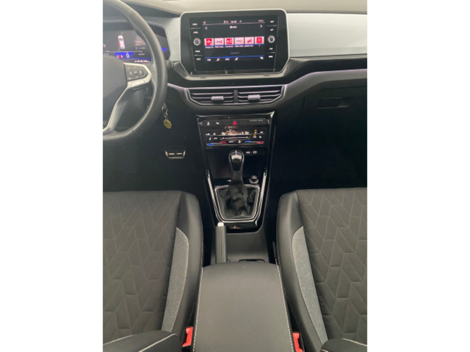 Volkswagen T-Cross – Bild 11