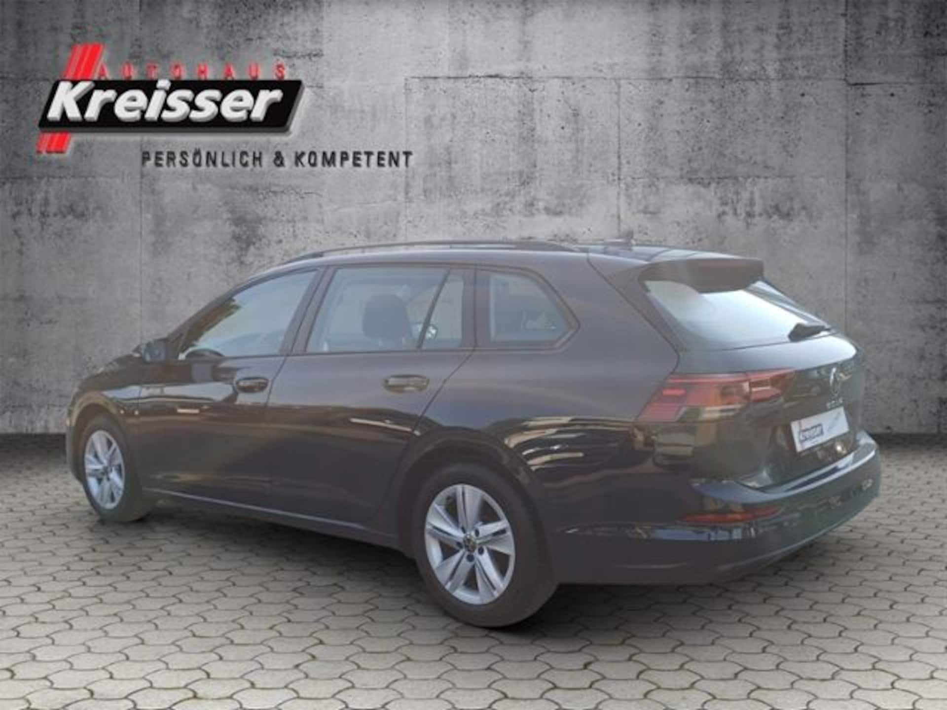 Volkswagen Golf Variant Life