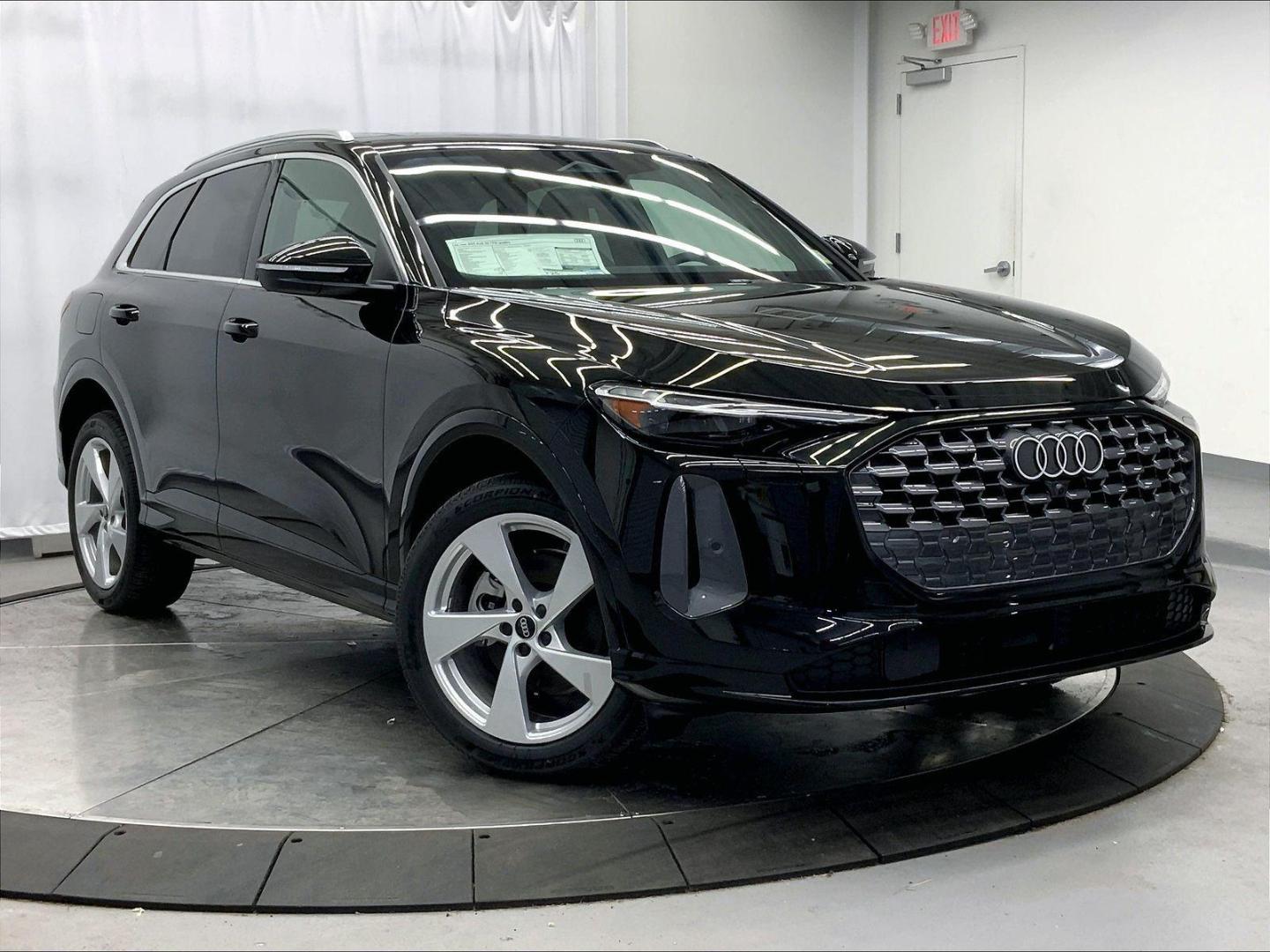 2025 Audi Q5 40 Premium Plus's photo