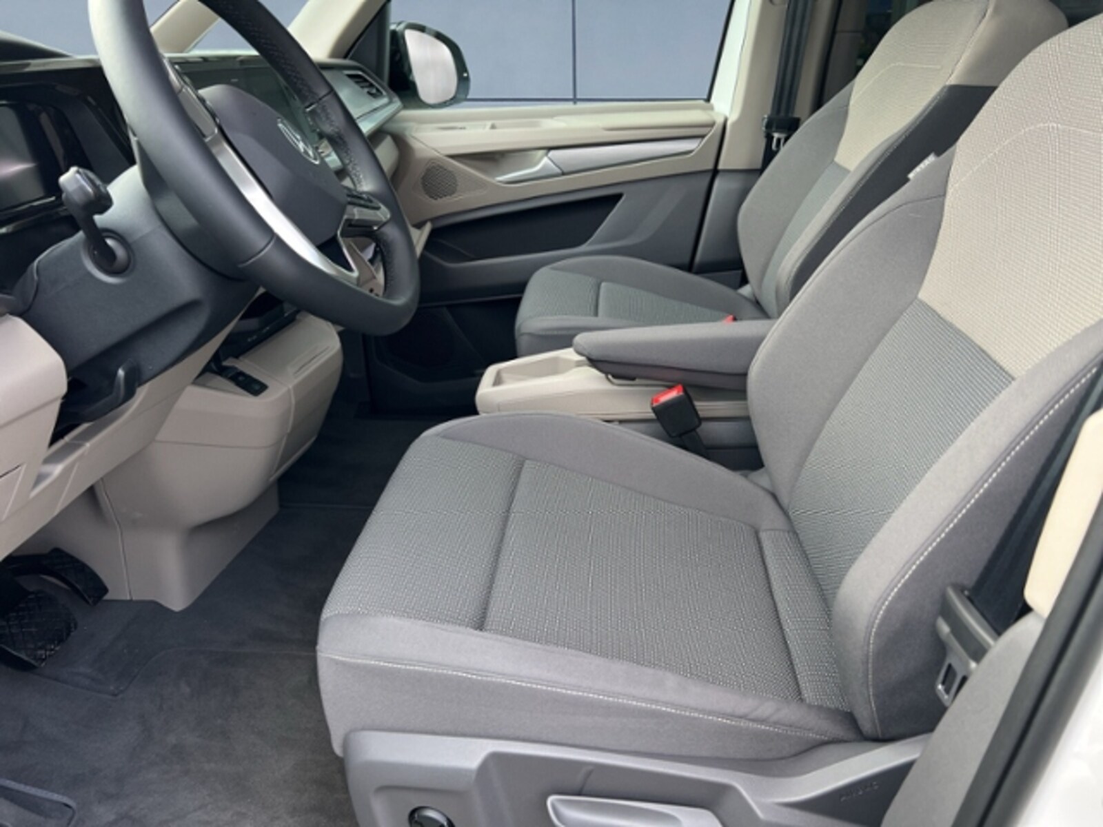 Volkswagen Multivan Langversion – Bild 6