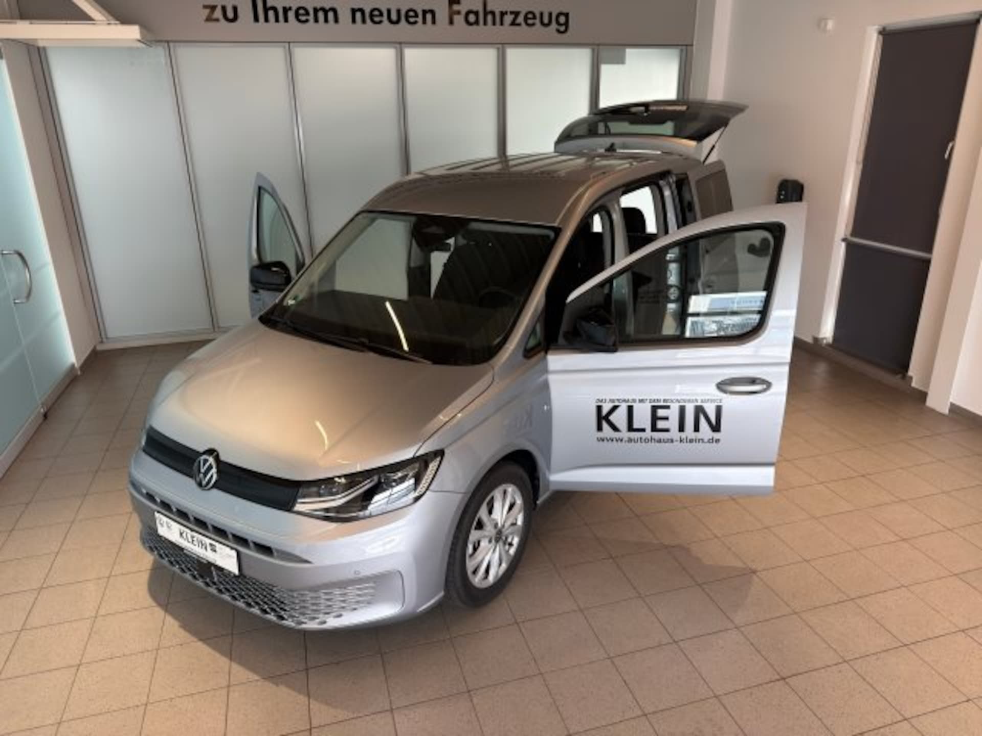 Volkswagen Caddy Basis-Modell