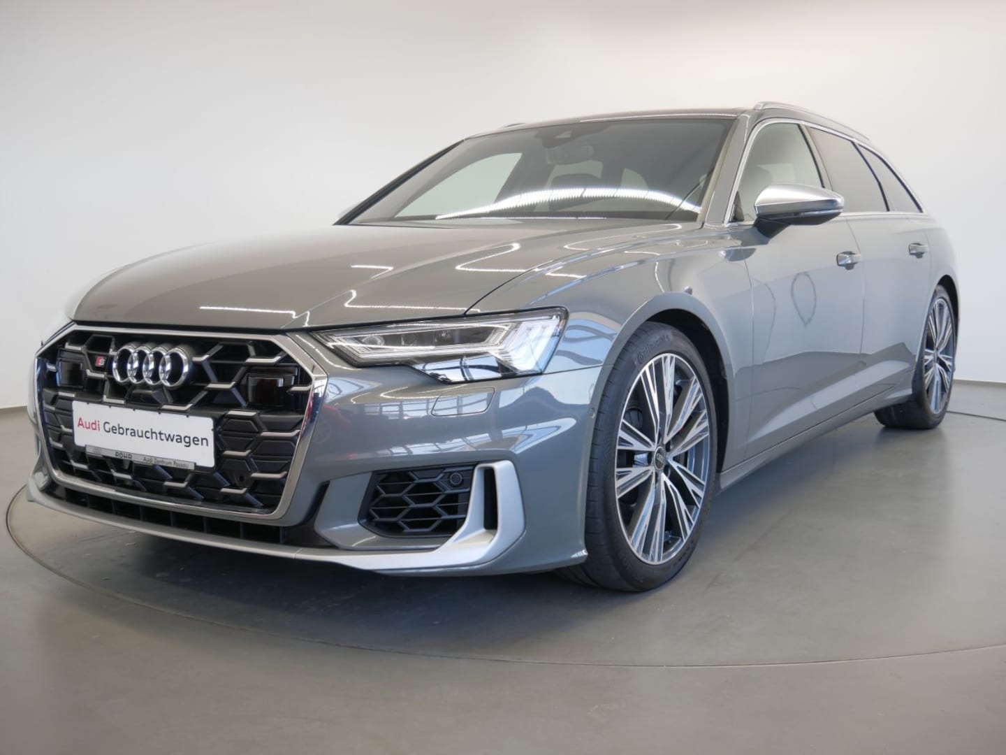 Bild über Audi S6 Avant TDI quattro tiptronic - für weitere Informationen kontaktieren Sie den Audi Partner