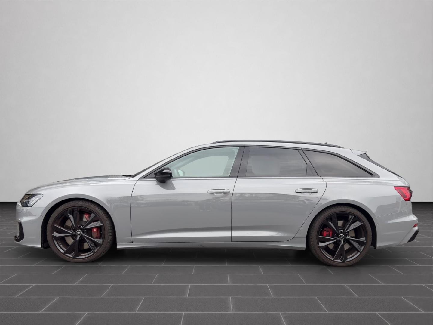 Bild über Audi S6 Avant TDI quattro tiptronic - für weitere Informationen kontaktieren Sie den Audi Partner