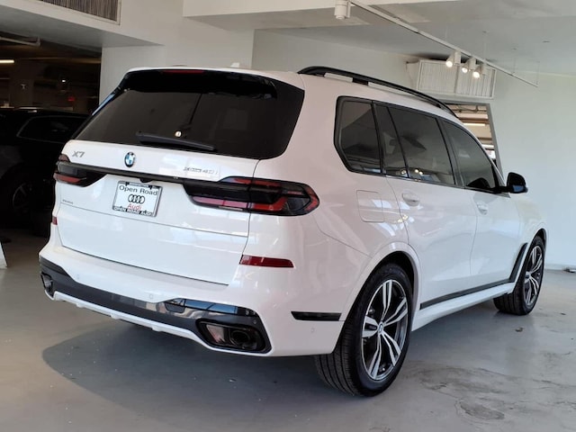 2026 BMW X7