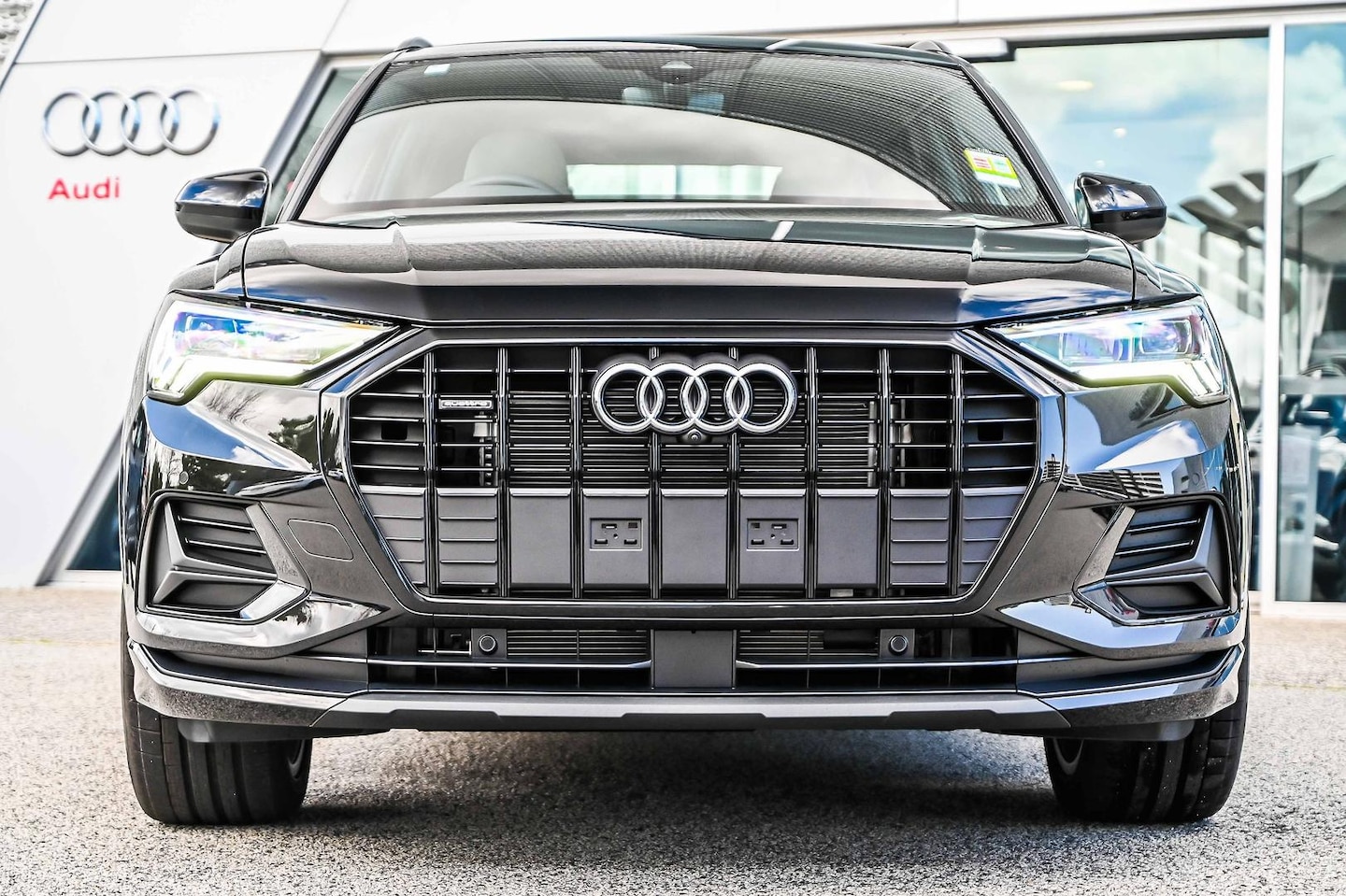 Image about Audi Q3 40 TFSI quattro S tronic