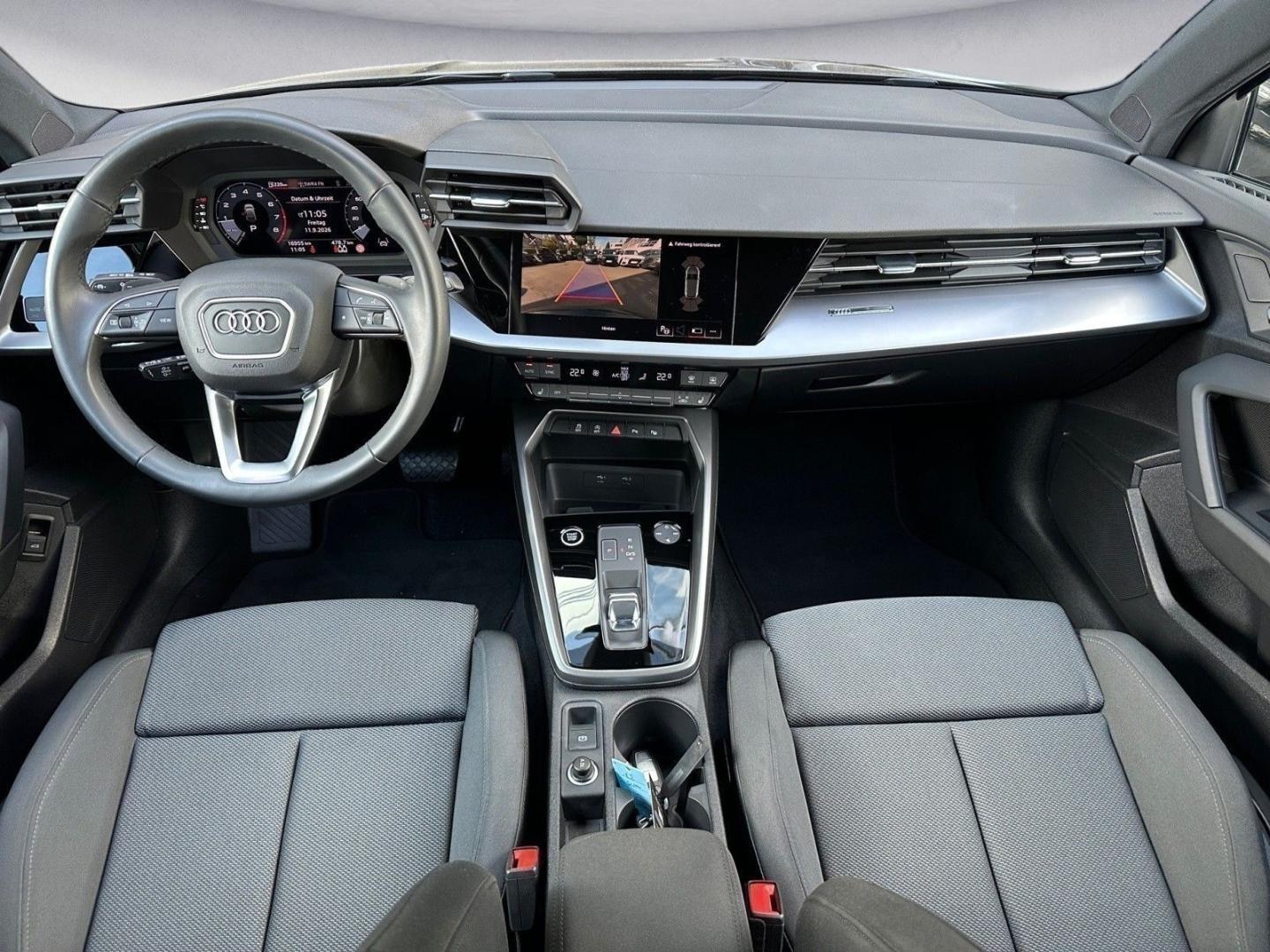 Bild über Audi A3 Sportback 35 TFSI S tronic - für weitere Informationen kontaktieren Sie den Audi Partner