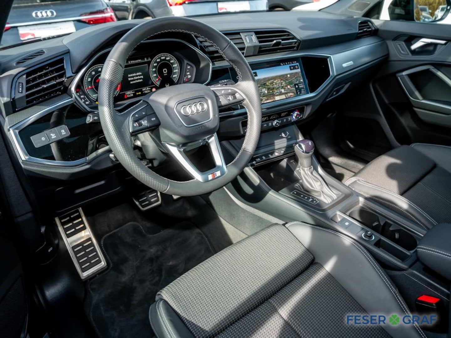 Bild über Audi Q3 Sportback S line 35 TFSI S tronic - für weitere Informationen kontaktieren Sie den Audi Partner