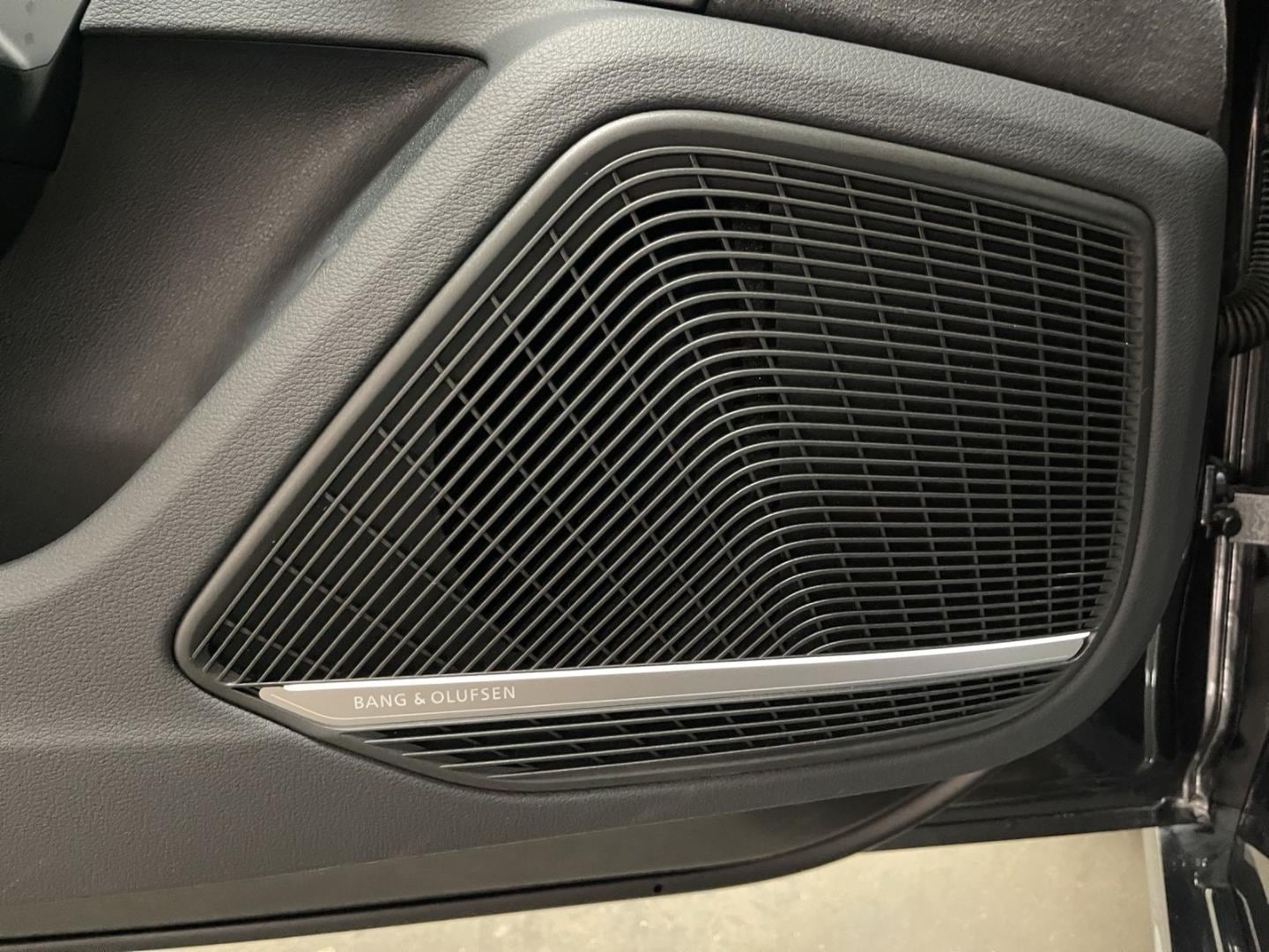 Bild über Audi S5 Cabriolet TFSI quattro tiptronic - für weitere Informationen kontaktieren Sie den Audi Partner