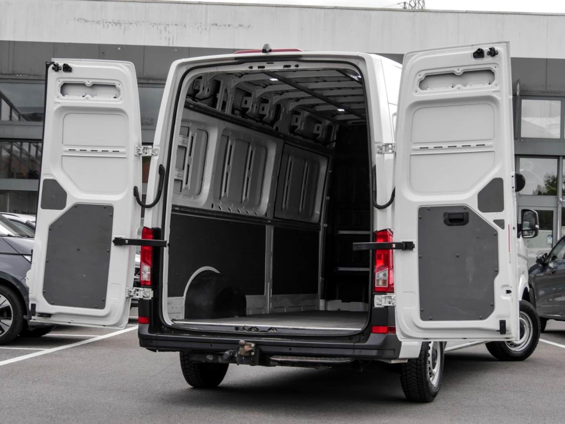 Volkswagen Crafter Kasten langer Radstand