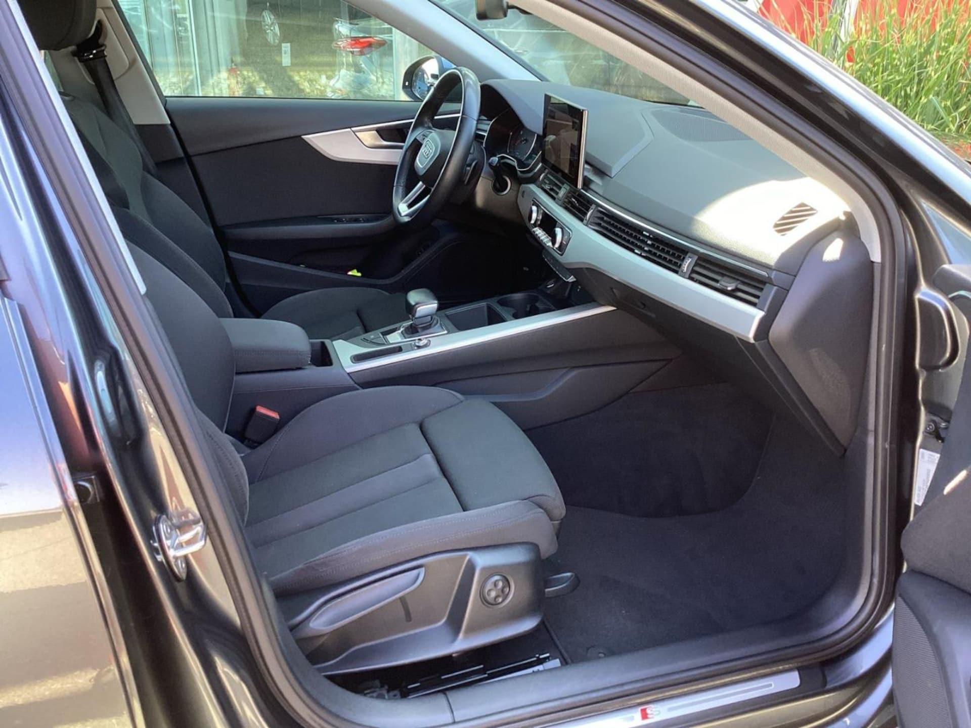Audi A4 Avant S line