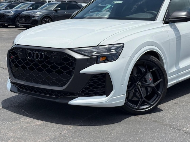 2026 Audi RS Q8 SUV performance