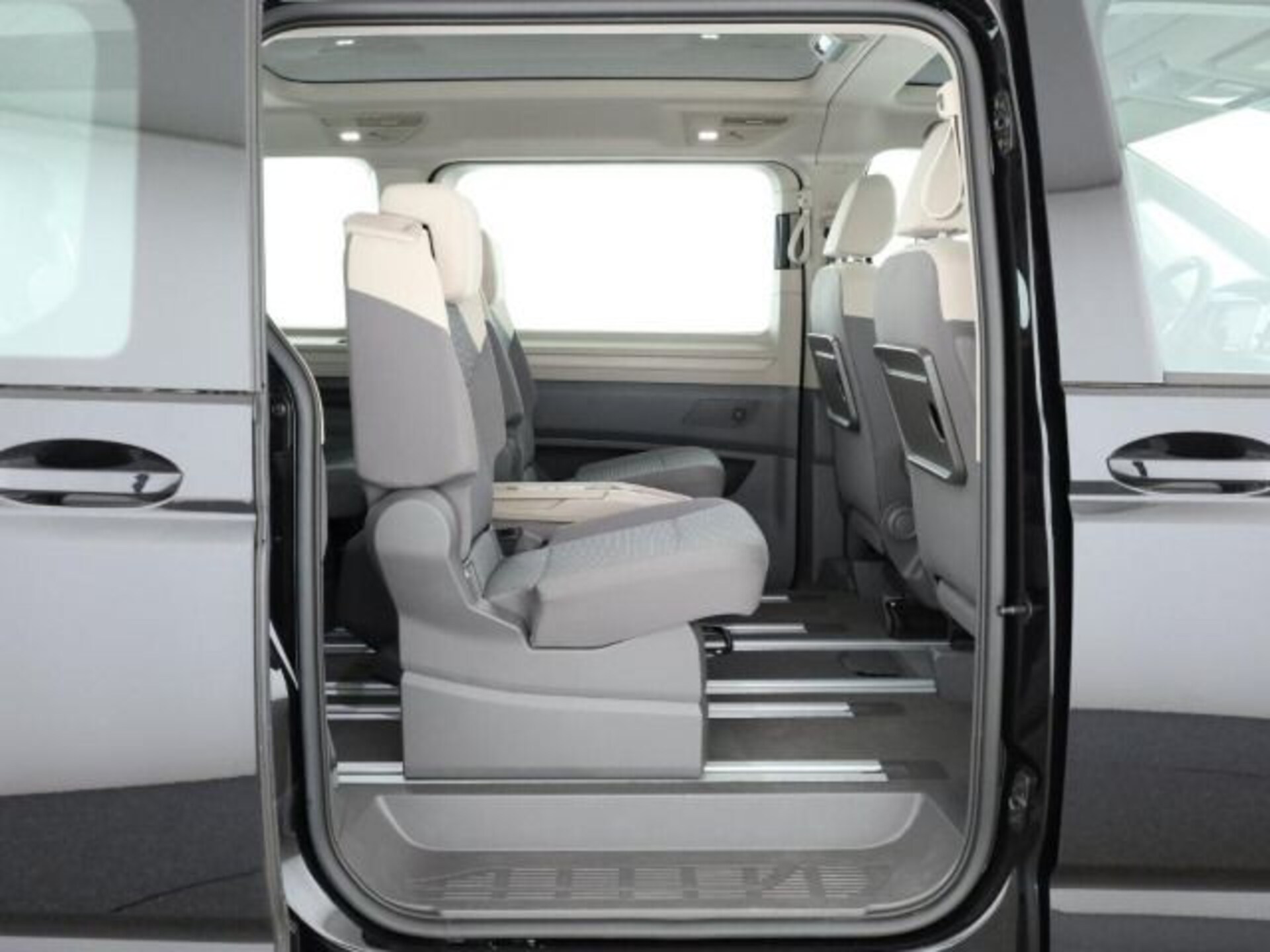 Volkswagen Multivan Basis-Modell