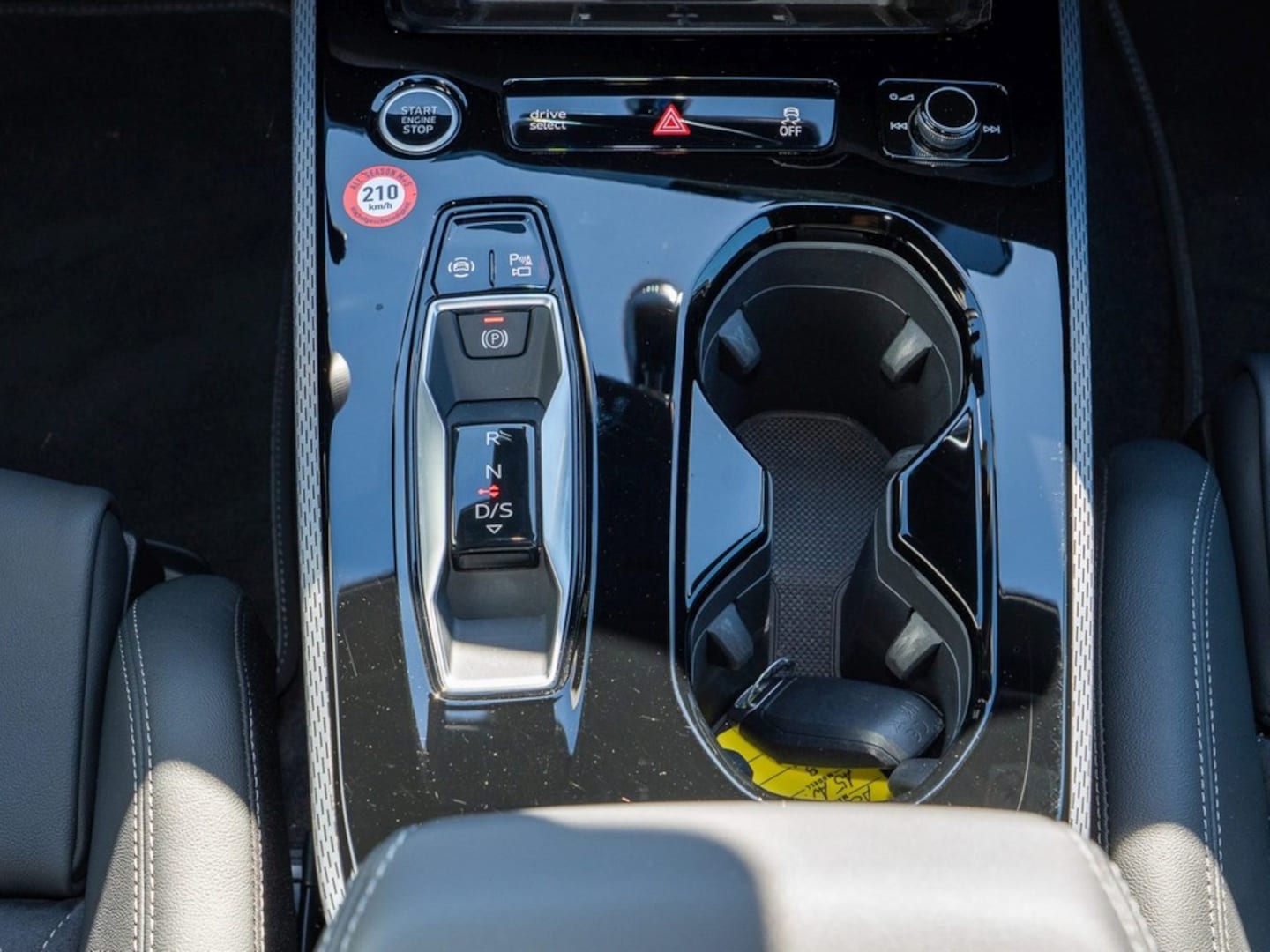 Bild über Audi A5 Avant TDI 150 kW S tronic - für weitere Informationen kontaktieren Sie den Audi Partner