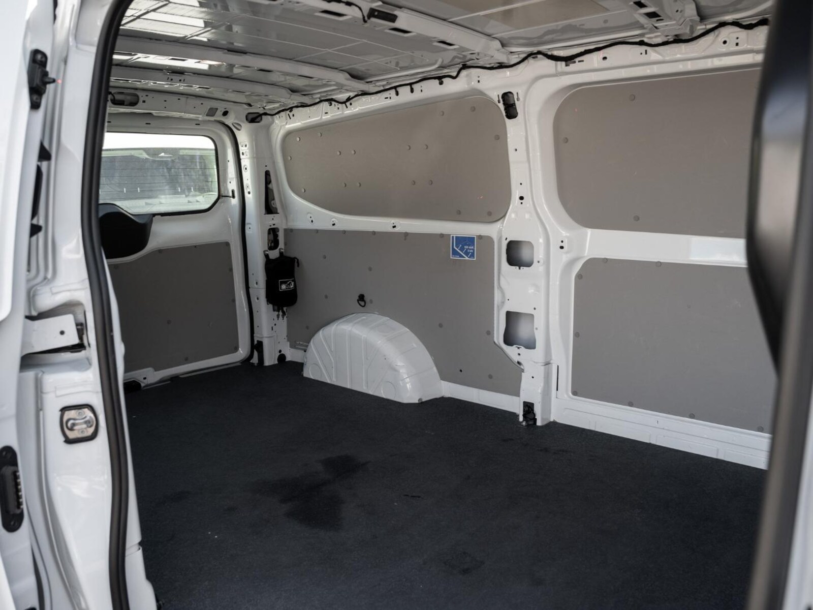 Volkswagen Transporter Kasten langer Radstand – Bild 26