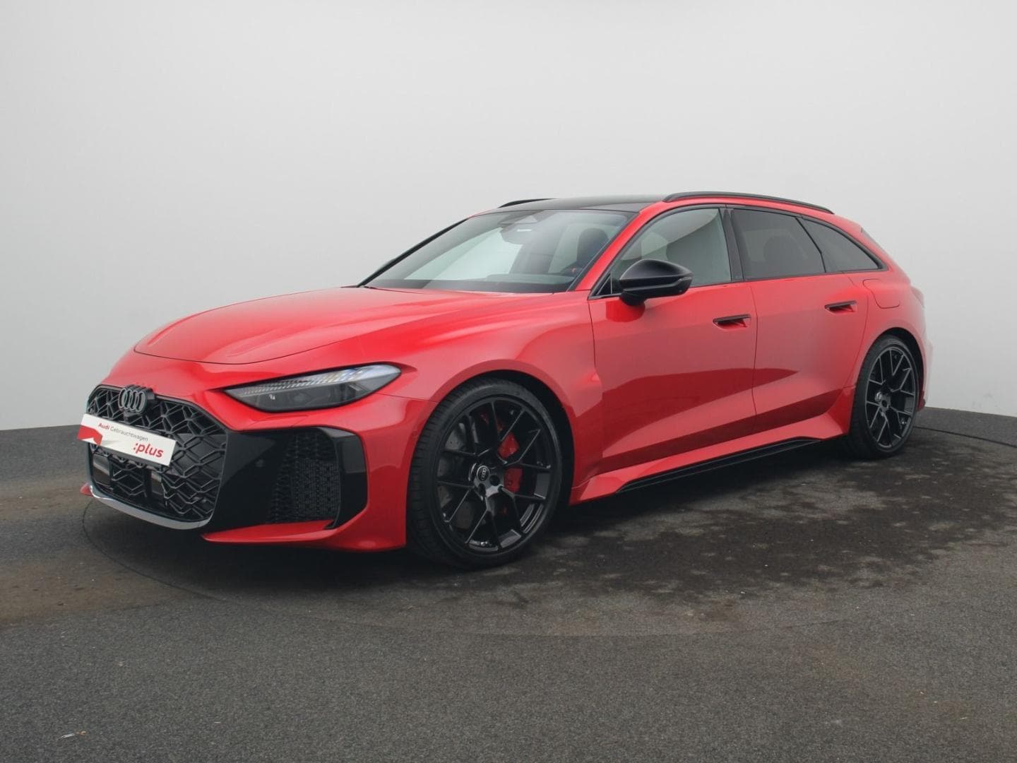 Bild über Audi RS 5 Avant TFSI quattro 470 kW tiptronic - für weitere Informationen kontaktieren Sie den Audi Partner