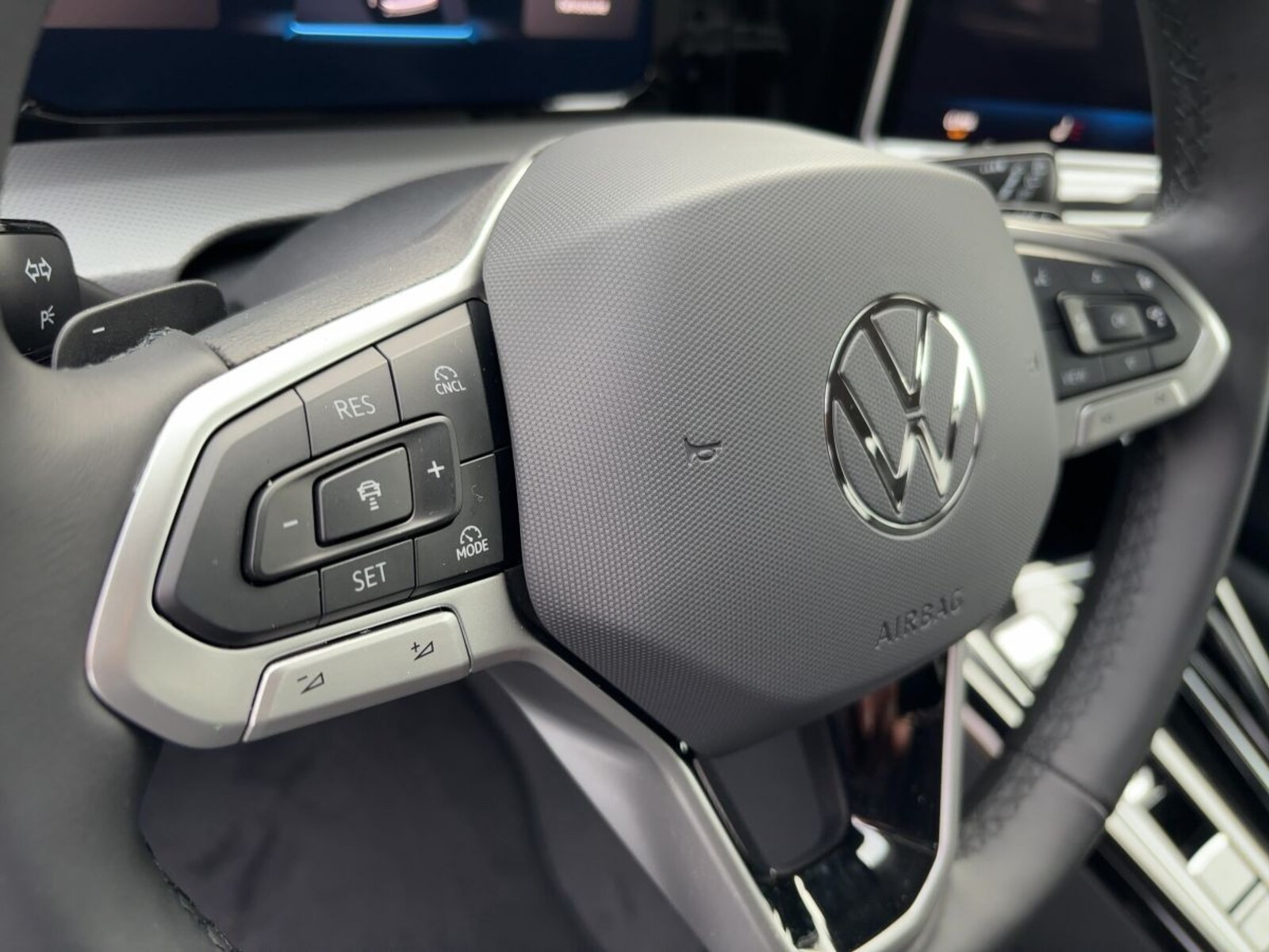 Volkswagen Golf Variant – Bild 12