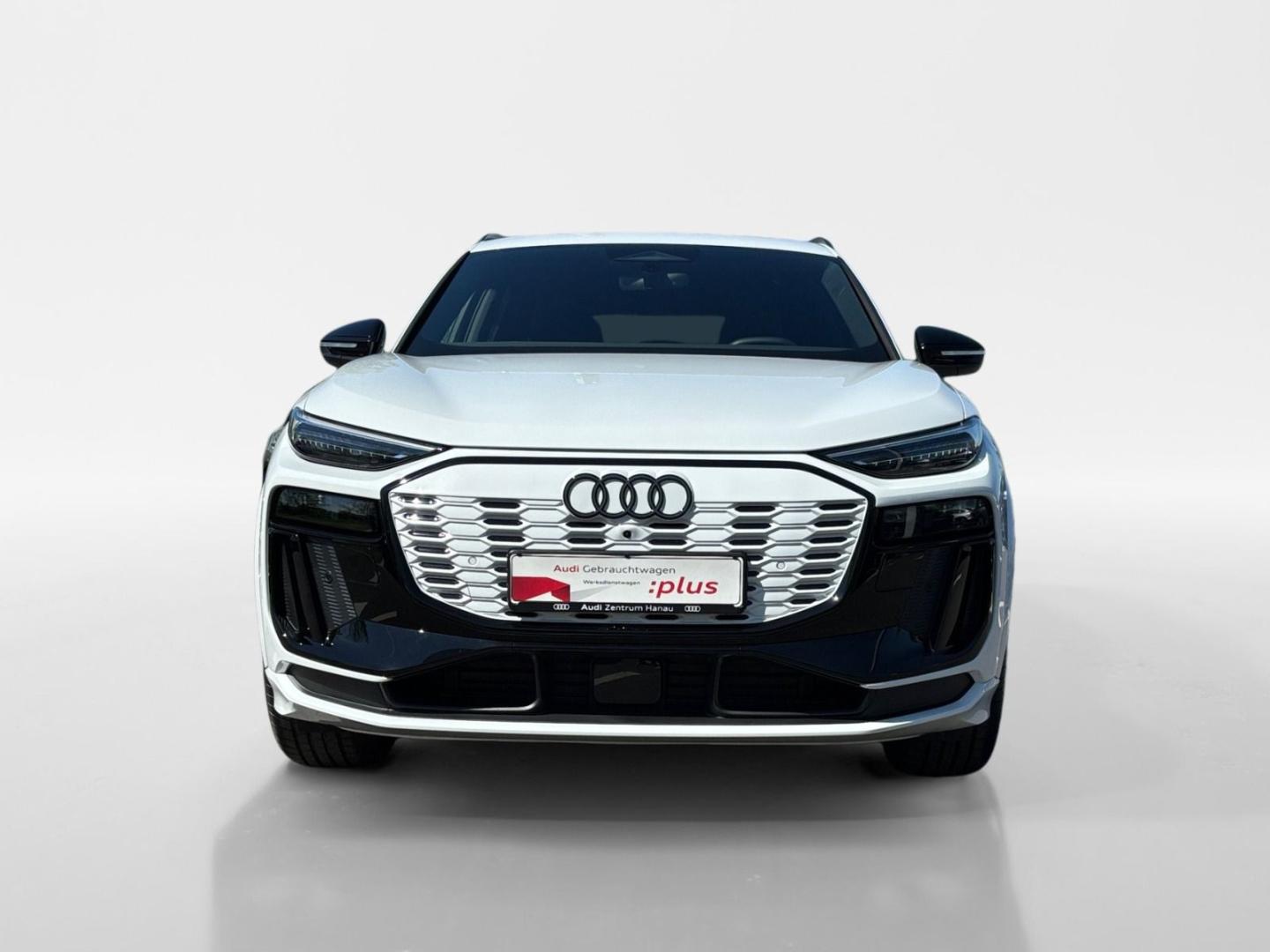 Image about Audi Q6 SUV e-tron e-tron quattro